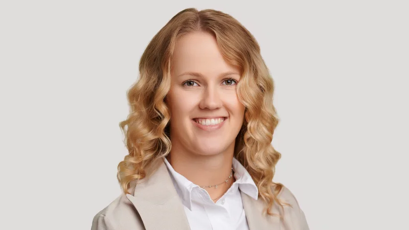 Sarah Schlender